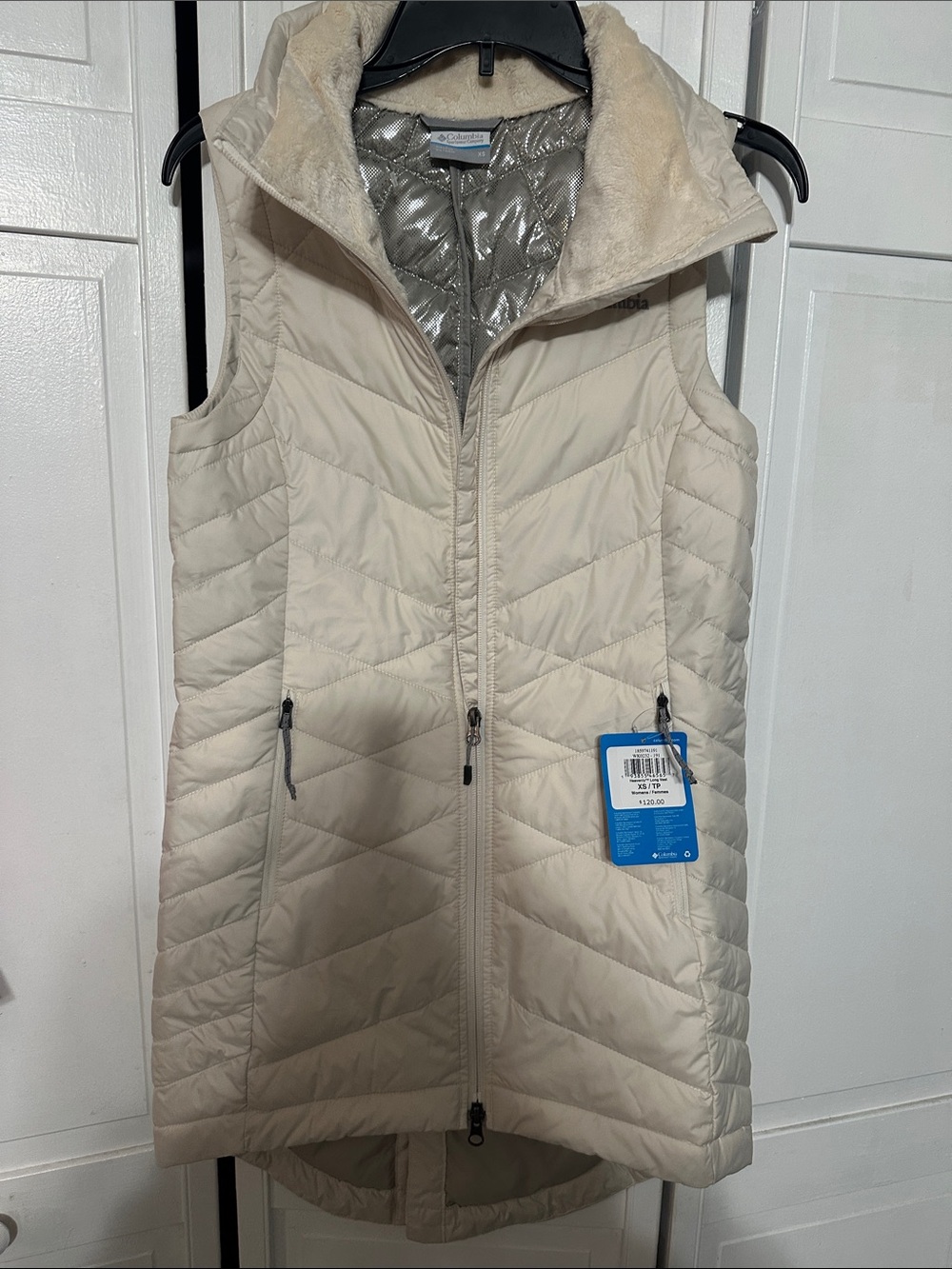 Columbia Women's Cream Quilted Vest with Sherpa-Lined Collar